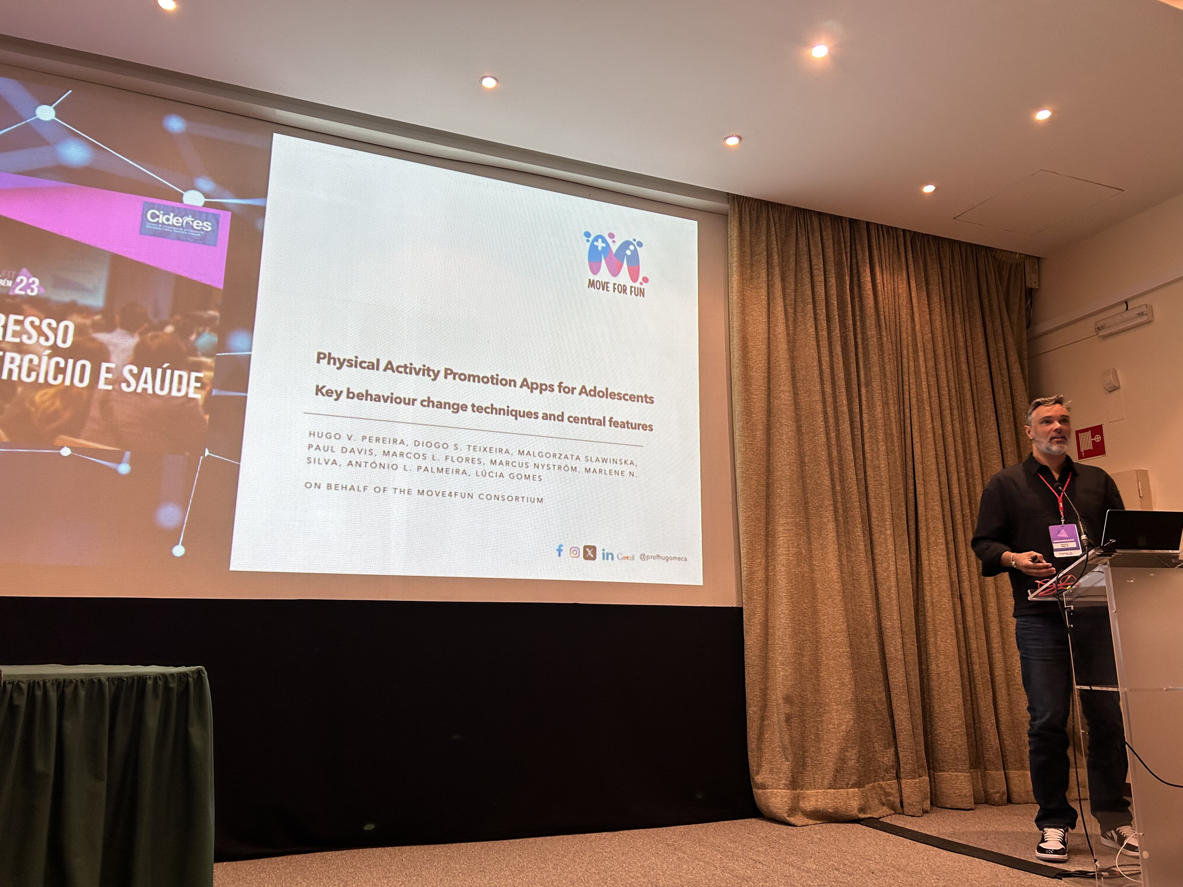 Hugo Vieira Pereira presenting the results of the Move4Fun project research at the Congresso Manz CIDEFES